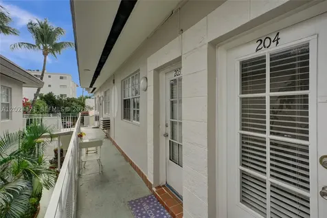 717 Espanola Way Miami Beach FL 33139