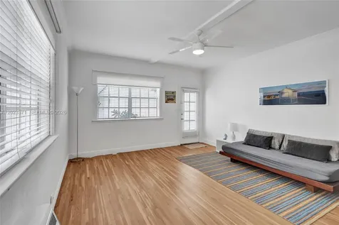 717 Espanola Way Miami Beach FL 33139