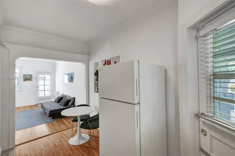 717 Espanola Way Miami Beach FL 33139