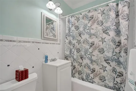 717 Espanola Way Miami Beach FL 33139