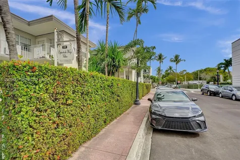 717 Espanola Way Miami Beach FL 33139