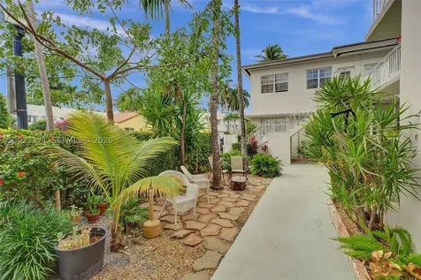 717 Espanola Way Miami Beach FL 33139