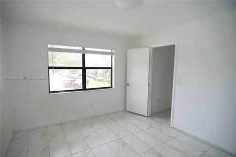 20825 NE 8th Court Miami FL 33179