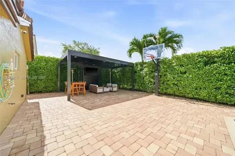 19920 NW 9th Drive Pembroke Pines FL 33029
