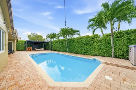 19920 NW 9th Drive Pembroke Pines FL 33029