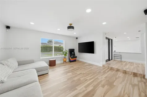 19920 NW 9th Drive Pembroke Pines FL 33029