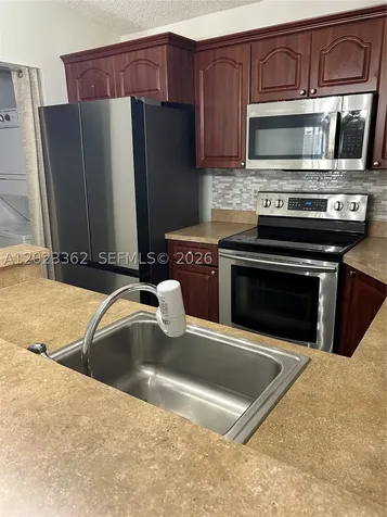 578 Woodgate Circle Sunrise FL 33326