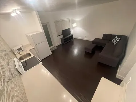 990 Meridian Avenue Miami Beach FL 33139