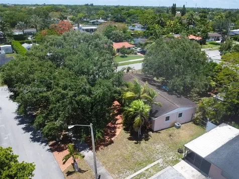 9875 SW 83rd Street Miami FL 33173
