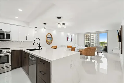 5701 Collins Avenue Miami Beach FL 33140