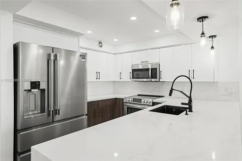 5701 Collins Avenue Miami Beach FL 33140