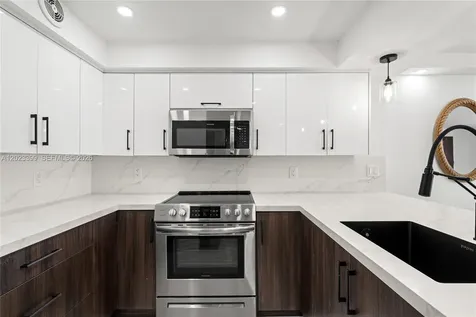 5701 Collins Avenue Miami Beach FL 33140