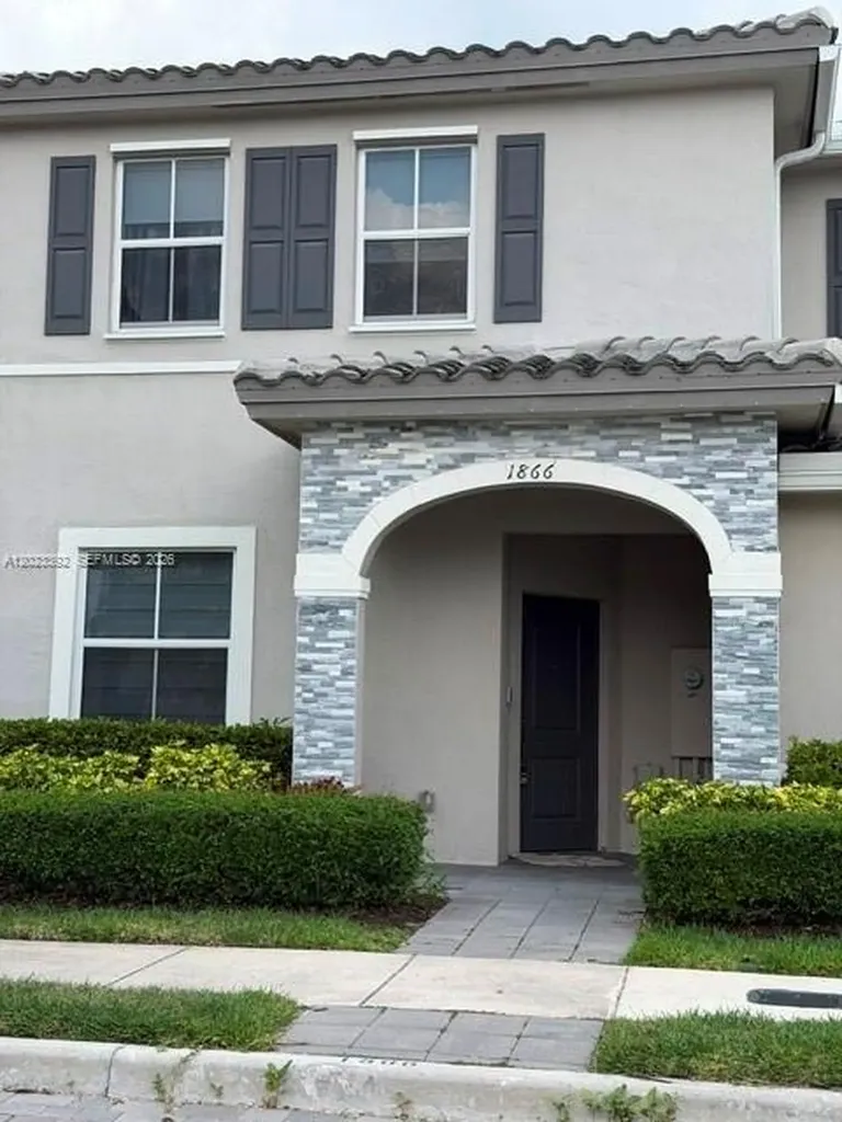 1866 SE 26th Road Homestead FL 33035