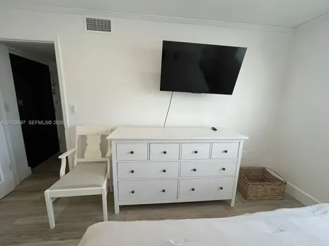 6965 Harding Avenue Miami Beach FL 33141