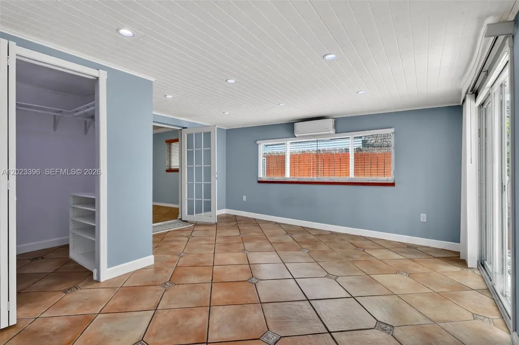 2730 Sherman Street Hollywood FL 33020
