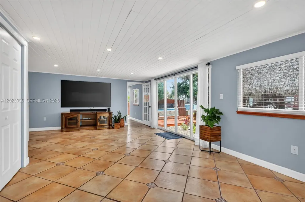 2730 Sherman Street Hollywood FL 33020