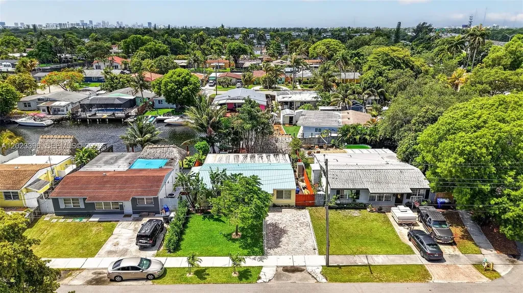 2730 Sherman Street Hollywood FL 33020
