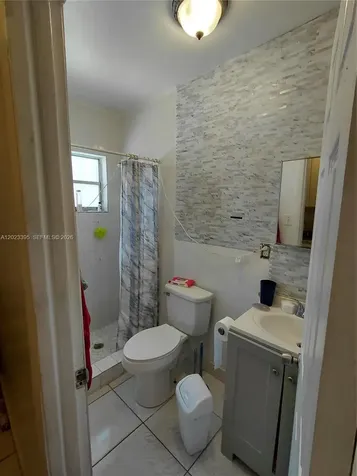 2140 NW 1st Terrace Miami FL 33125