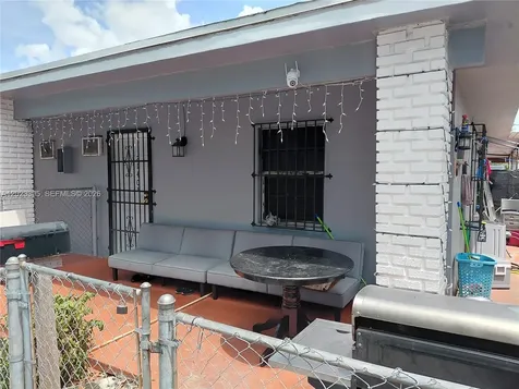 2140 NW 1st Terrace Miami FL 33125