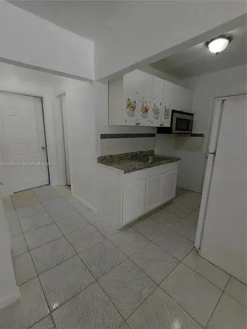 2140 NW 1st Terrace Miami FL 33125