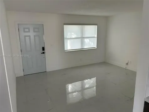 251-253 SW 11th Street Dania Beach FL 33004
