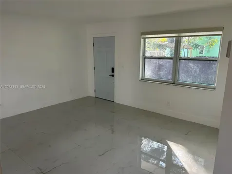 251-253 SW 11th Street Dania Beach FL 33004