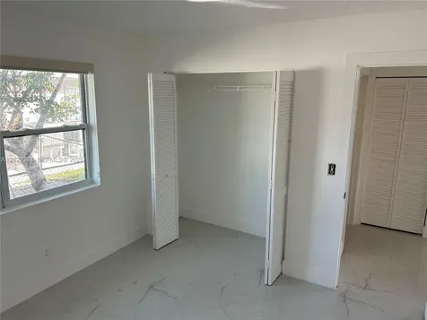 251-253 SW 11th Street Dania Beach FL 33004
