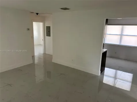 251-253 SW 11th Street Dania Beach FL 33004