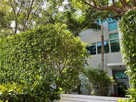 734 Michigan Avenue Miami Beach FL 33139