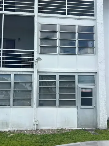 2060 NW 48th Terrace Lauderhill FL 33313