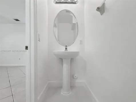 9267 SW 220th Terrace Cutler Bay FL 33190