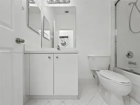 9267 SW 220th Terrace Cutler Bay FL 33190