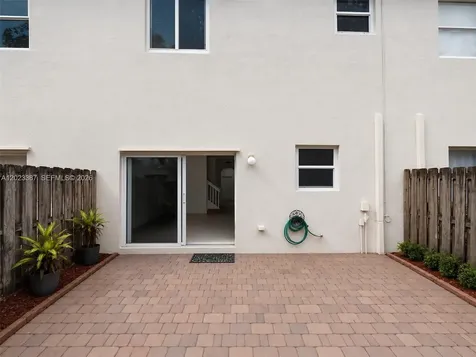 9267 SW 220th Terrace Cutler Bay FL 33190