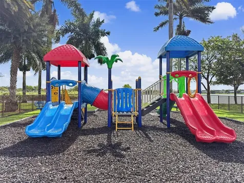 9267 SW 220th Terrace Cutler Bay FL 33190