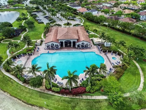 9267 SW 220th Terrace Cutler Bay FL 33190