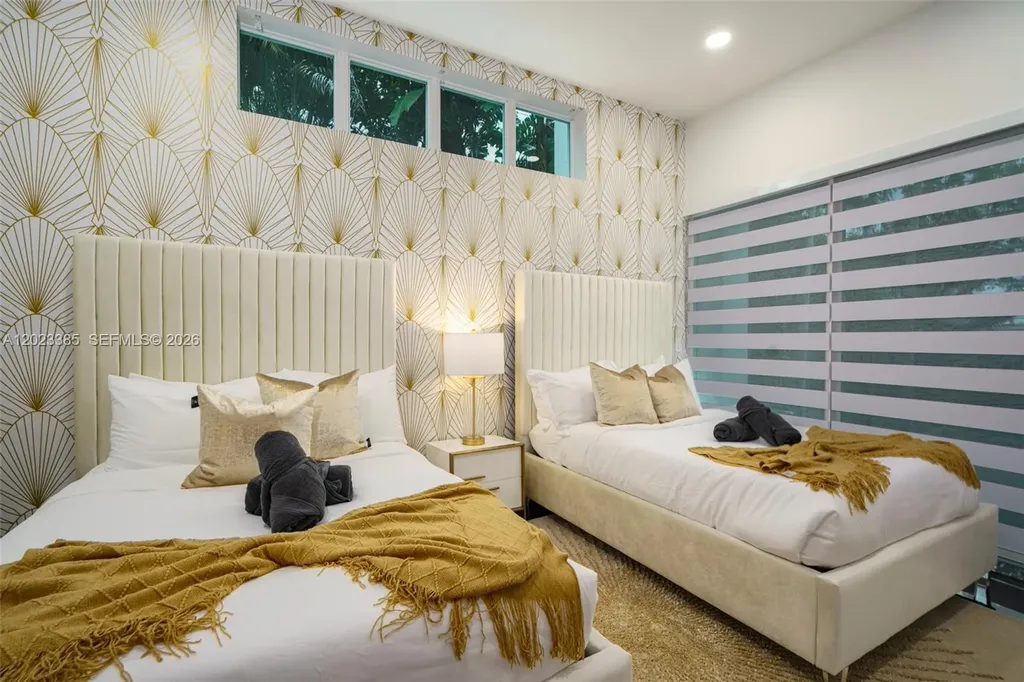 5432 NE 21st Terrace Fort Lauderdale FL 33308