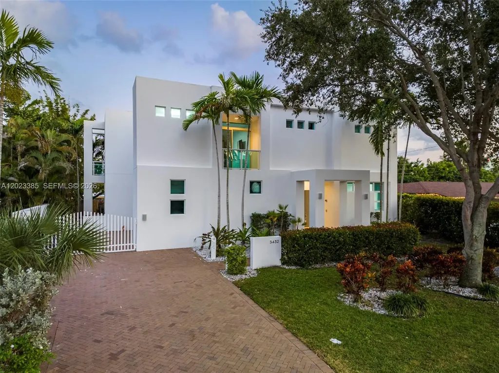 5432 NE 21st Terrace Fort Lauderdale FL 33308