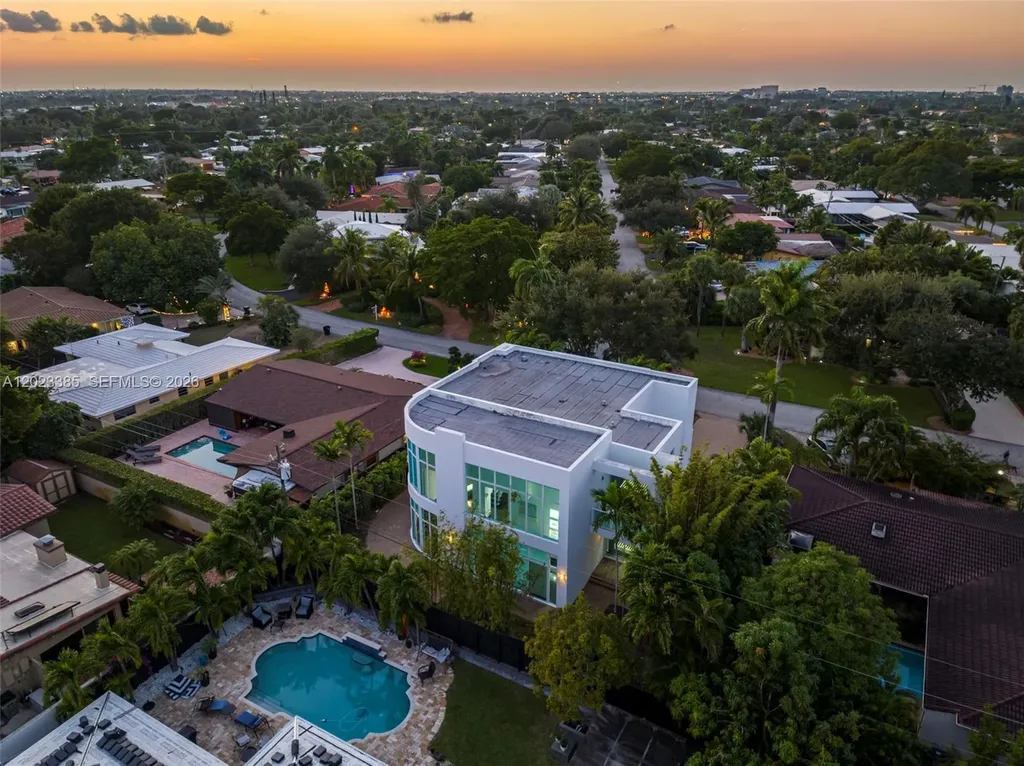 5432 NE 21st Terrace Fort Lauderdale FL 33308