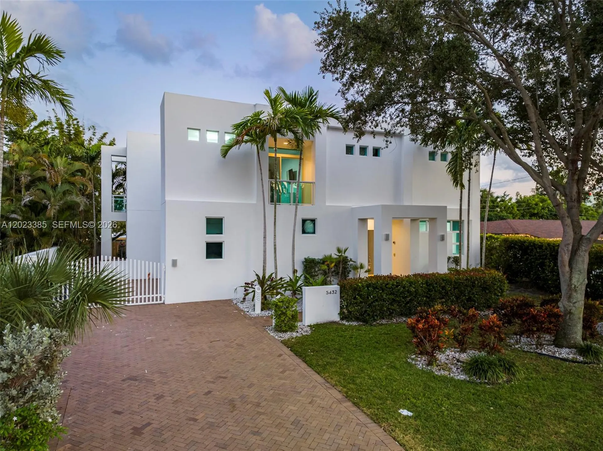 5432 NE 21st Terrace Fort Lauderdale FL 33308
