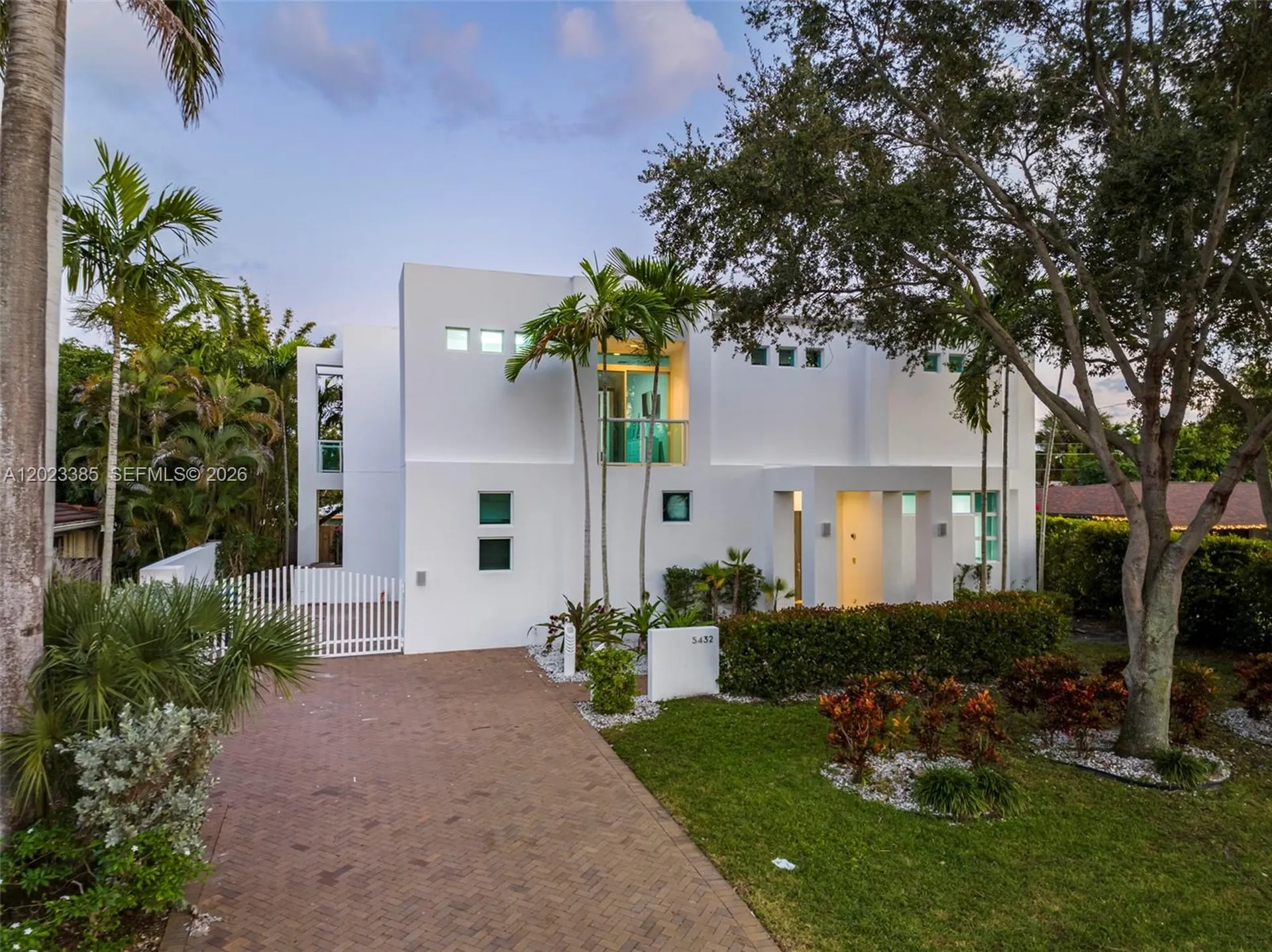 5432 NE 21st Terrace Fort Lauderdale FL 33308