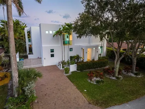 5432 NE 21st Terrace Fort Lauderdale FL 33308