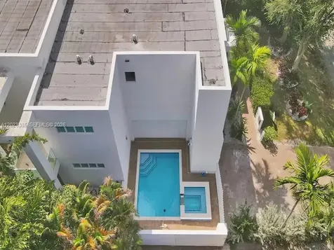 5432 NE 21st Terrace Fort Lauderdale FL 33308
