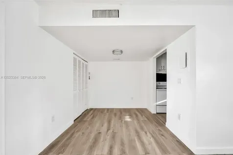 2011 Bay Drive Miami Beach FL 33141