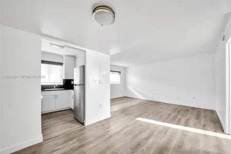 2011 Bay Drive Miami Beach FL 33141
