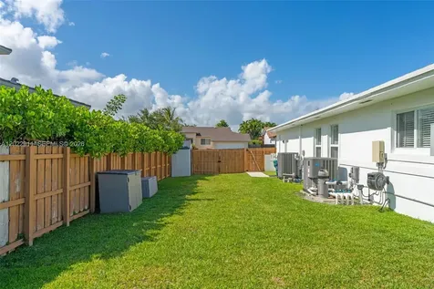 7840 SW 197th Terrace Cutler Bay FL 33189