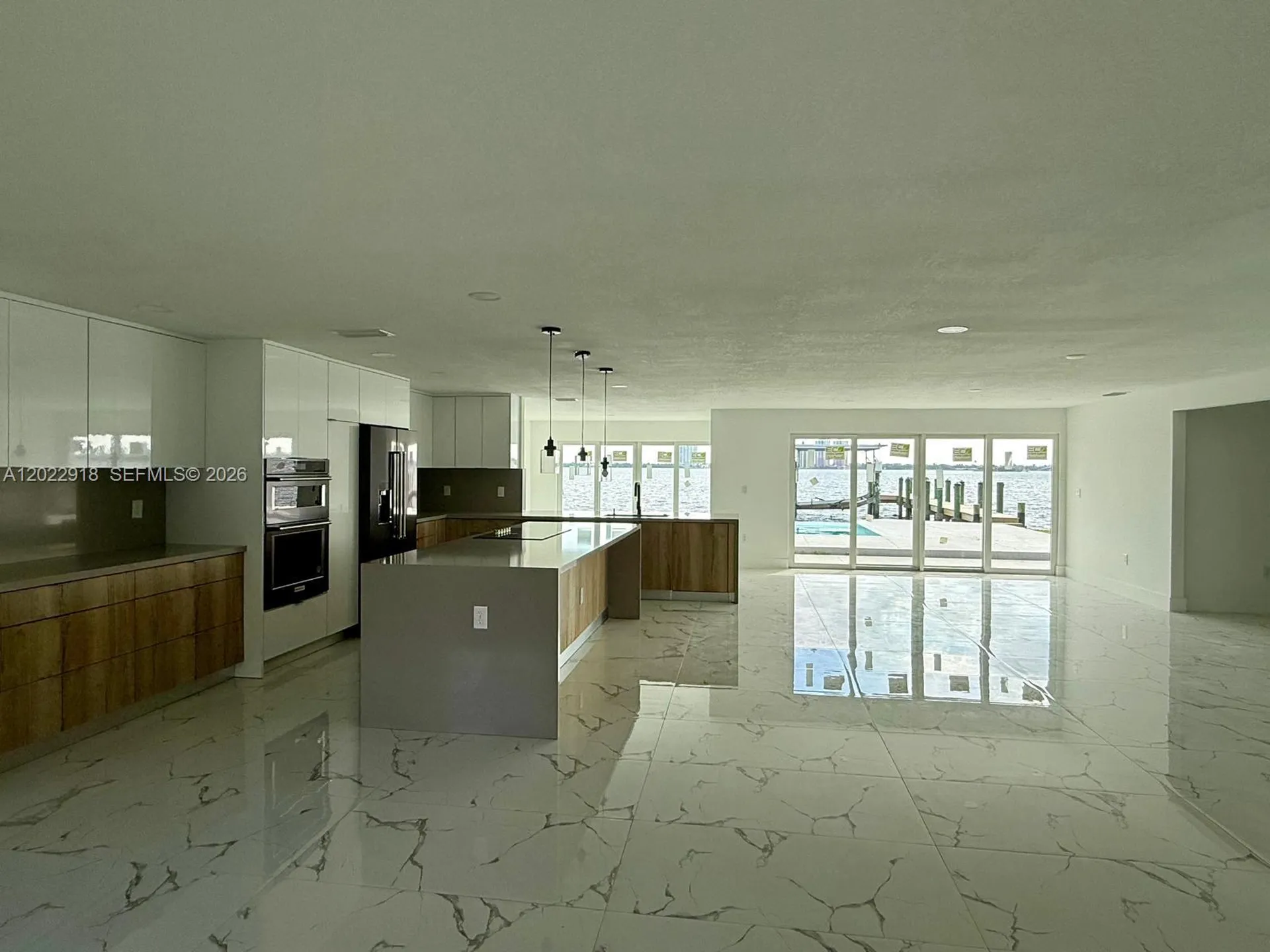 111 E North Shore Avenue Other City - In The State Of Florida FL 33917