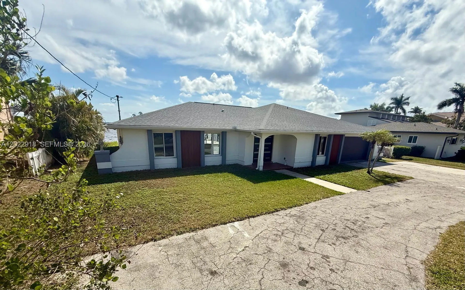 111 E North Shore Avenue Other City - In The State Of Florida FL 33917