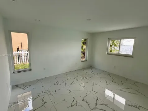 111 E North Shore Avenue Other City - In The State Of Florida FL 33917