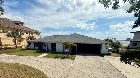 111 E North Shore Avenue Other City - In The State Of Florida FL 33917