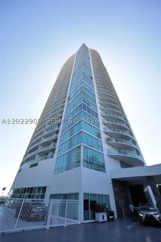 2101 Brickell Miami FL 33131